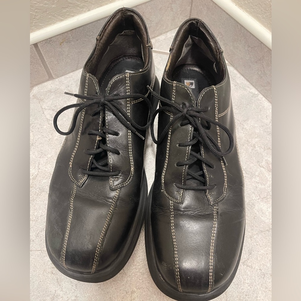Brown shoe company / size 12 / fits wide / used but excellent condition
